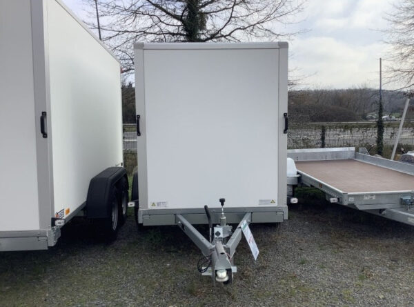 SARIS DV135 PTAC 1350 kg Kastenanhänger – Geräumig und robust