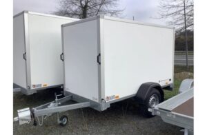 SARIS DV135 PTAC 1350 kg Kastenanhänger – Geräumig und robust