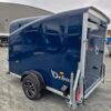 Pullman Debon Cargo 1300 blauer Anhänger mit Federung und Seitentür